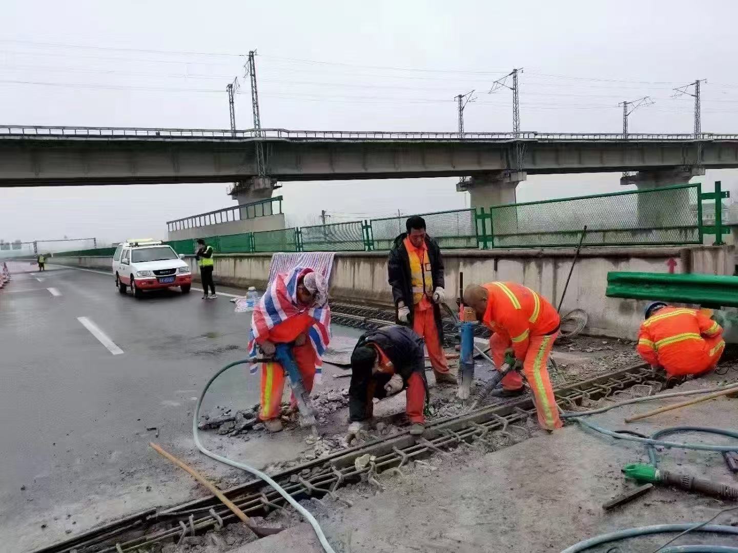 丰顺桥梁伸缩缝抢修料